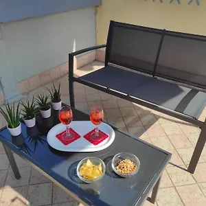 https://casa-crispi.hotelinveneto.com